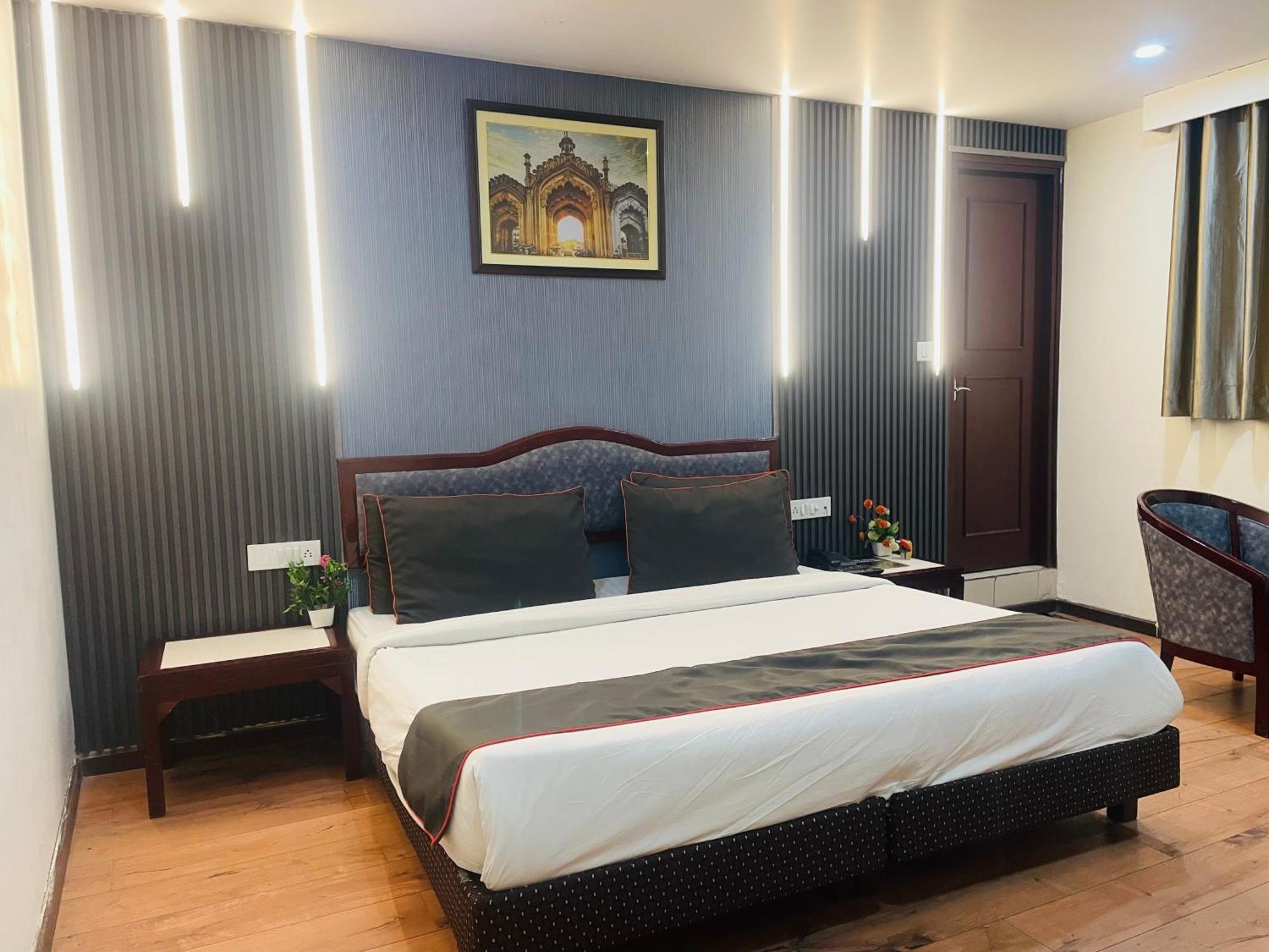 The Royal Presidency Inn Lucknow Exteriör bild