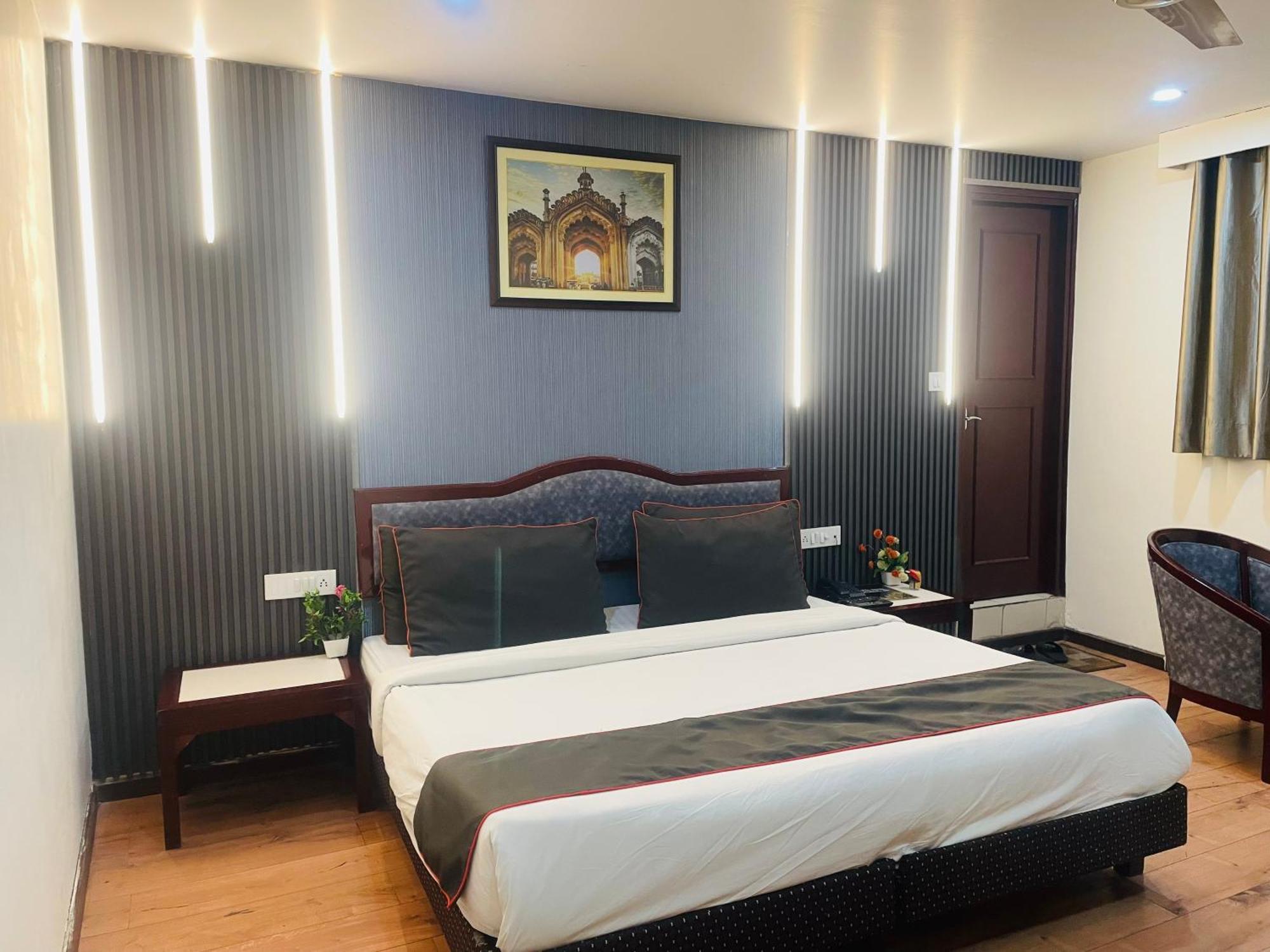 The Royal Presidency Inn Lucknow Exteriör bild