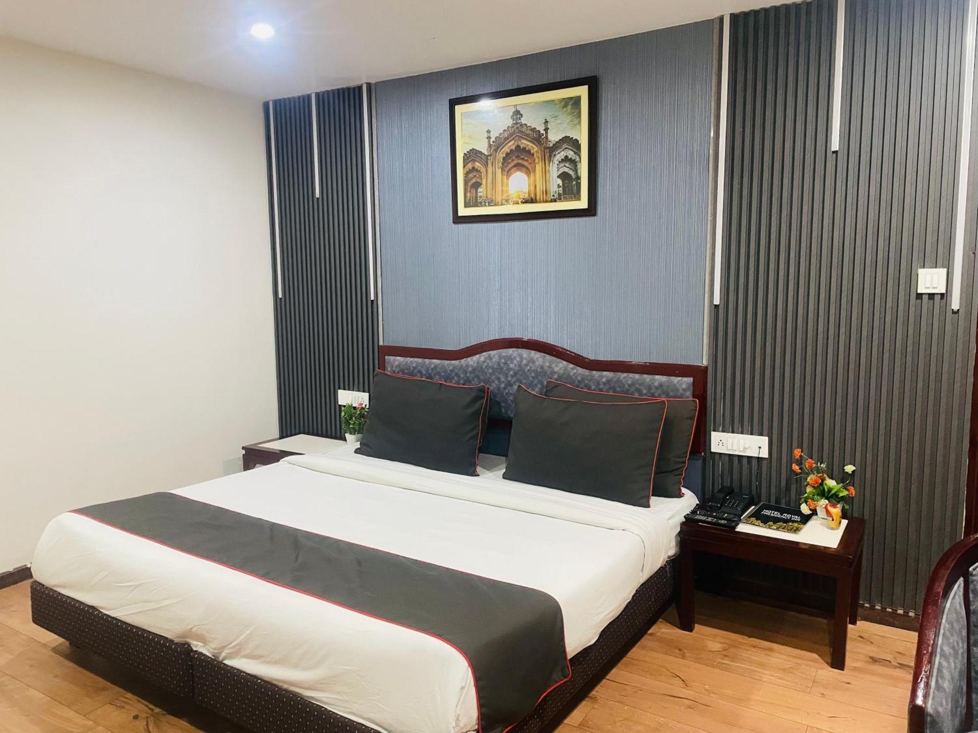 The Royal Presidency Inn Lucknow Exteriör bild