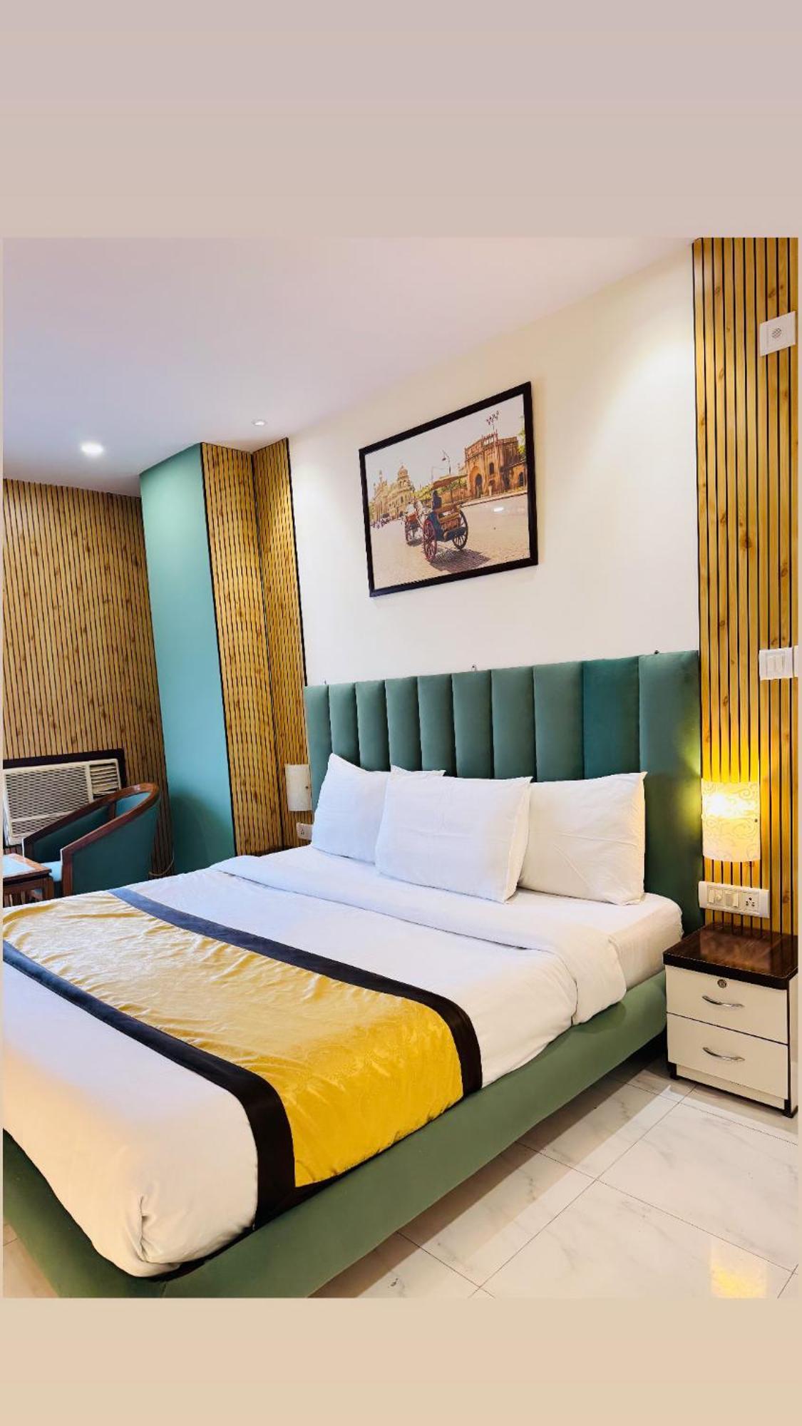 The Royal Presidency Inn Lucknow Exteriör bild